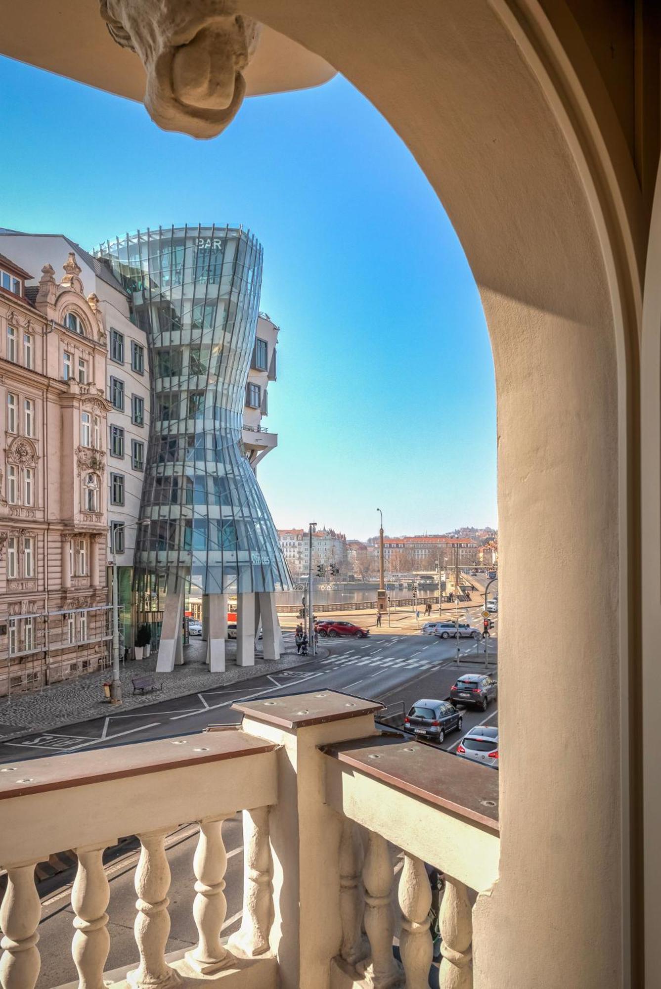 River Dance Suites By Adrez Praga Exterior foto
